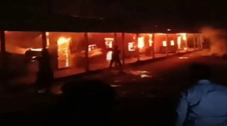 নামাজ চলাকালে মাদ্রাসায় আগুন, বেঁচে গেলেন শতাধিক শিক্ষার্থী